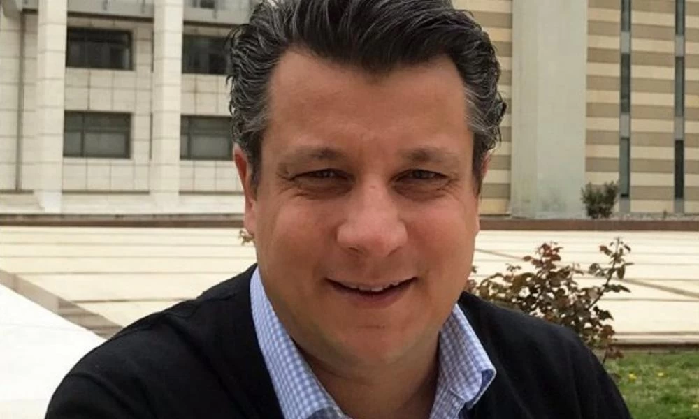 Δερμιτζάκης: Θα φτάσουμε 2.000 ημερήσια κρούσματα κορονοϊού